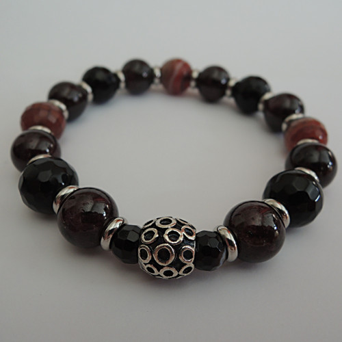 ...sebevědomý... Onyx, sardonyx a granát — foto 3