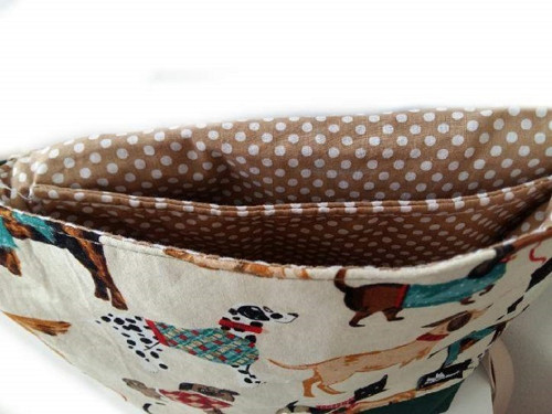 Taška flap crossbody Pejsci — foto 4