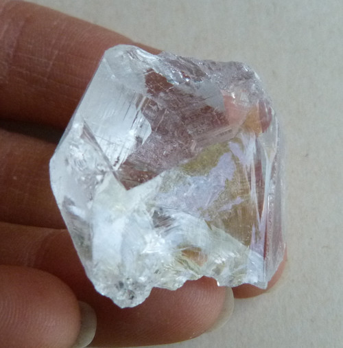 Křišťál surový - 3,5 cm — foto 2