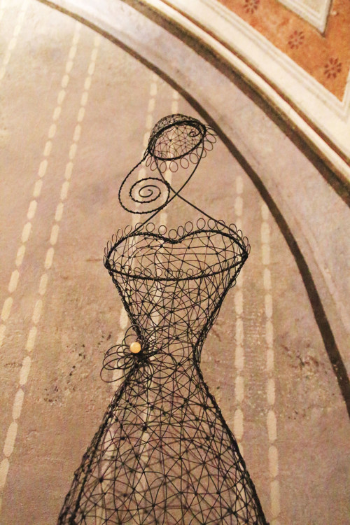 Společnice... drátovaná. — foto 3