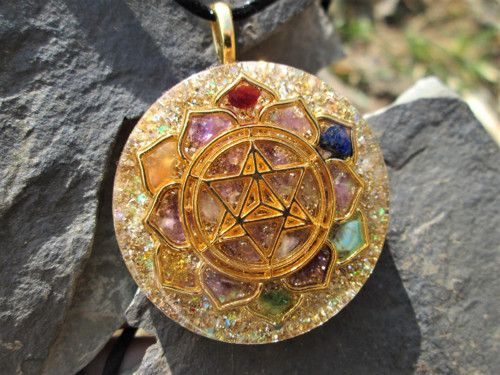 Org. šperk ,, Sri Yantra v čakrách " — foto 2