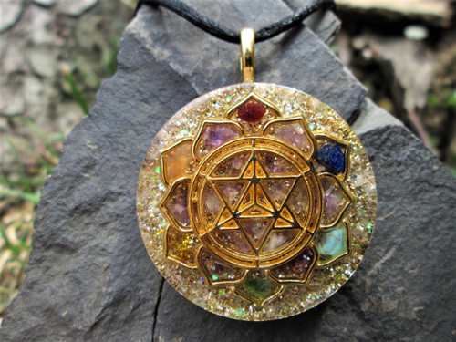Org. šperk ,, Sri Yantra v čakrách " — foto 4