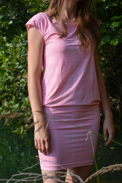 Letní šaty - růžová kostka — foto 3