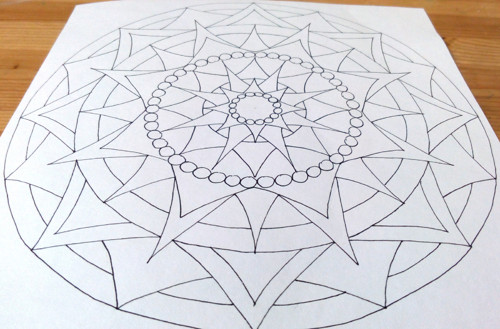 Mandala k vybarvení střední 4 — foto 2