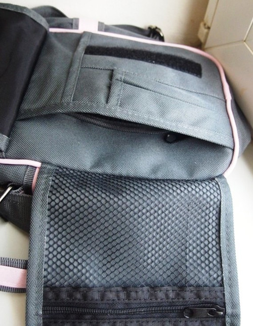 Crossbody s ptáčkem — foto 3