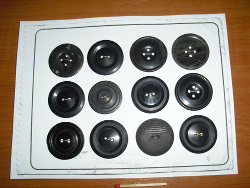 12x starožitné KNOFLÍKY, velké — foto 2