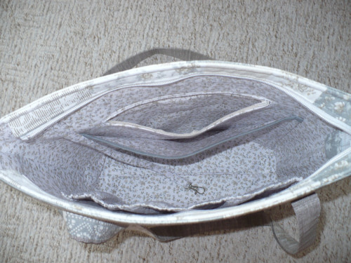 Šedá/šedobílá — foto 3
