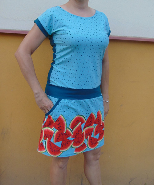 Šaty melounové — foto 2