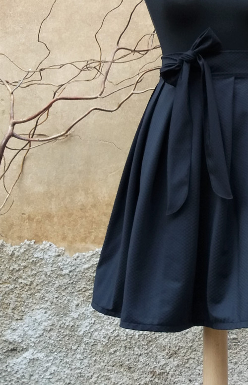 Černá, Nemačkavá Suknička — foto 6