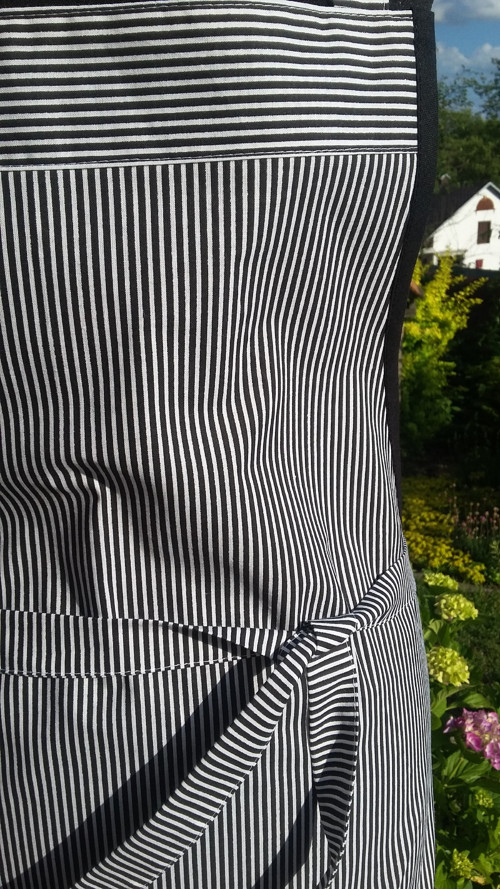 Zástěra pánská na grilování černá — foto 2