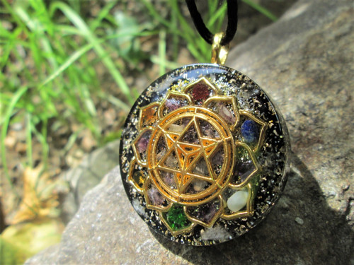 Org. šperk ,, Sri Yantra v čakrách " — foto 2