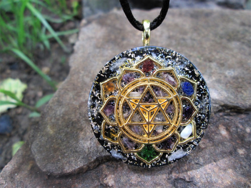 Org. šperk ,, Sri Yantra v čakrách " — foto 3