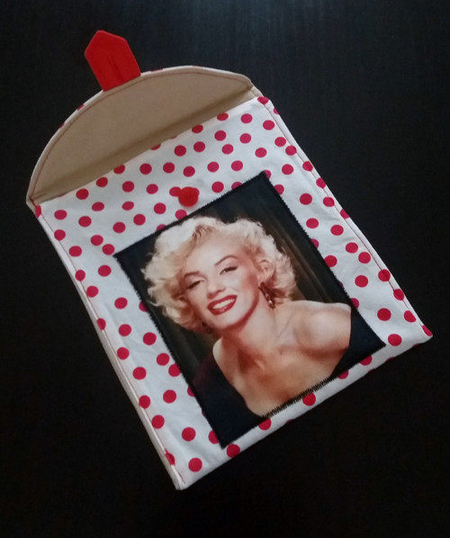 Kapsička či obal MARILYN MONROE — foto 2
