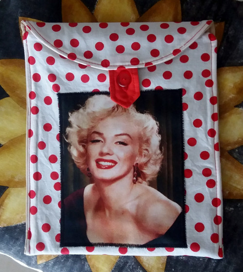 Kapsička či obal MARILYN MONROE — foto 3