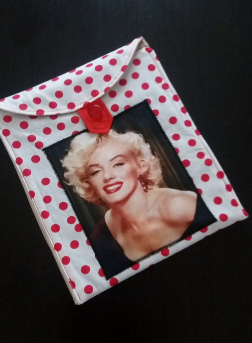 Kapsička či obal MARILYN MONROE — foto 4