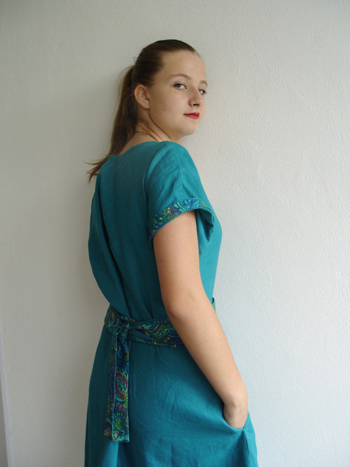 Lněné šaty - HLUBOKÉ EGEJSKÉ MOŘE — foto 3