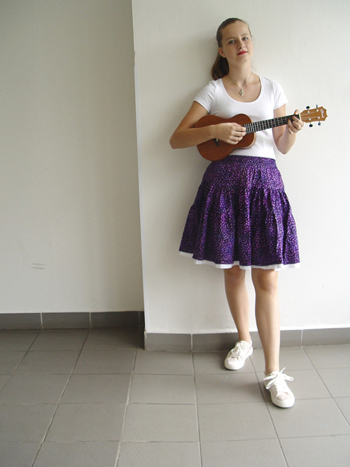 STŘÍPKY VEČERNÍCH NÁLAD..- ukulele sukně — foto 2