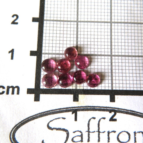 Sytý Rubelit -minikabošon 4 mm — foto 2