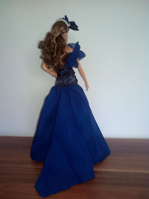 Večerní šaty pro Barbie — foto 3