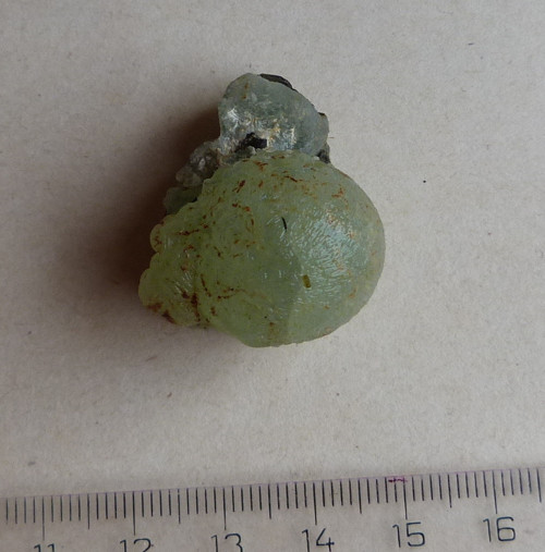 Prehnit s epidotem - 3,2 cm — foto 5