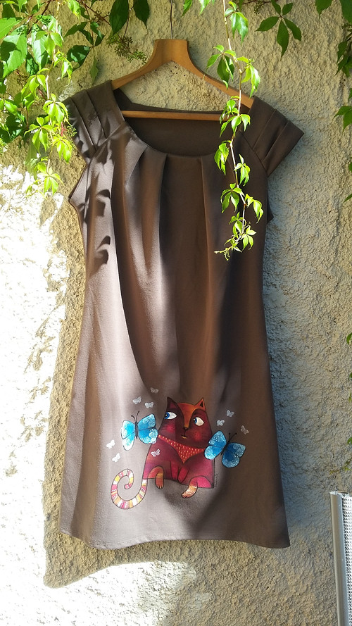 Kočičí příběh, šaty/šatovka — foto 5