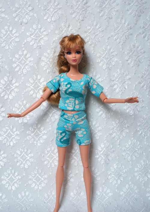 Letní komplet pro Barbie — foto 2