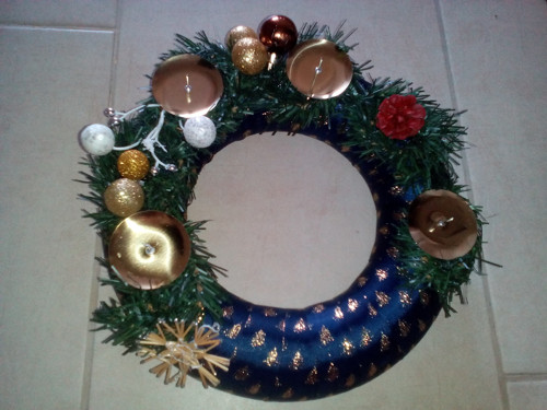 Adventní Vánoční Věnec Se Stuhou — foto 2