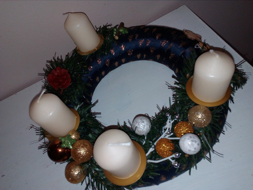 Adventní Vánoční Věnec Se Stuhou — foto 3