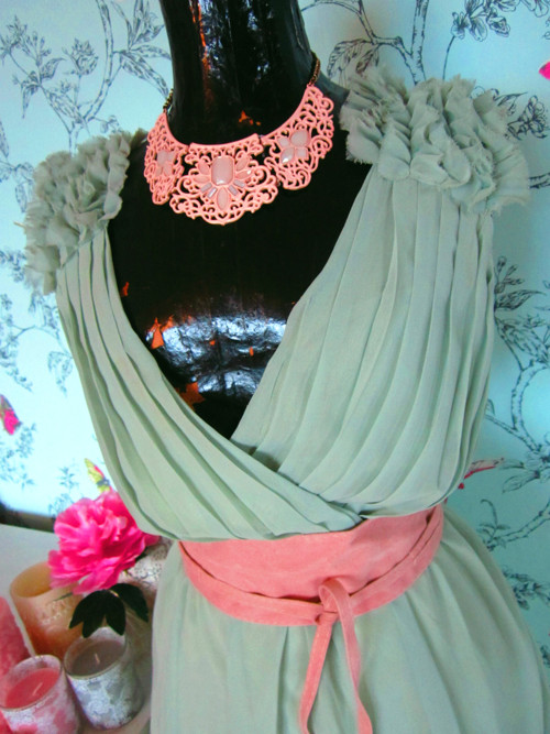 Šaty elegance in mint — foto 2