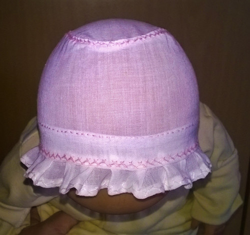 Stará kojenecká čepička — foto 2