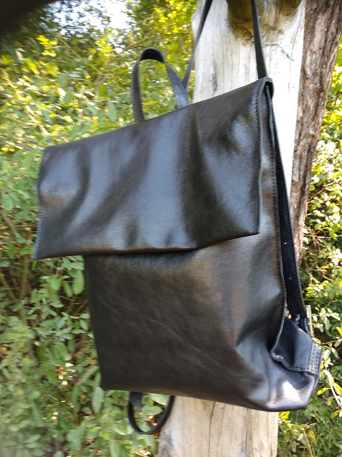 Kožený elegantní batoh "nero" — foto 3