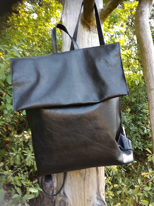 Kožený elegantní batoh "nero" — foto 5