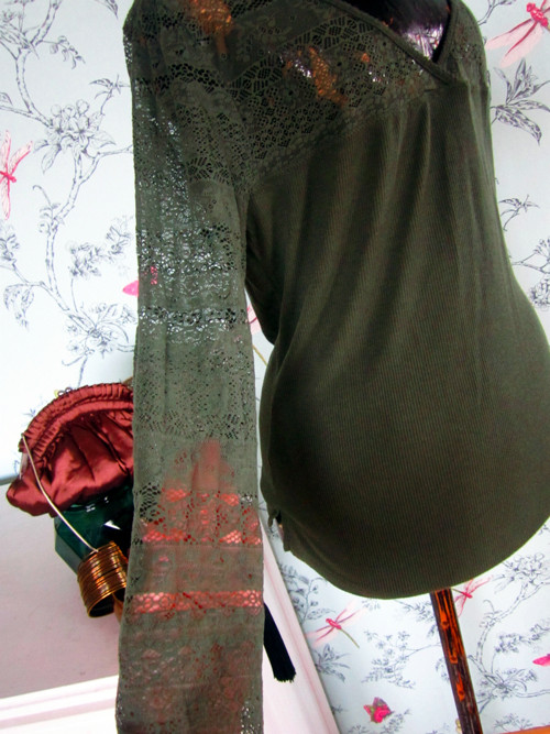 Top v khaki a krajce — foto 2
