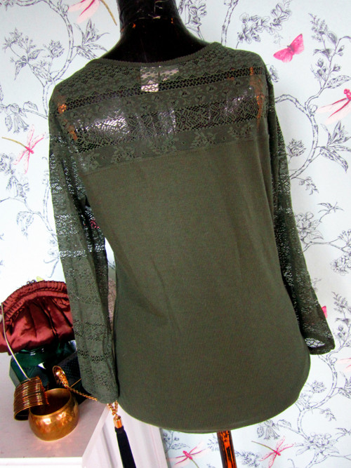 Top v khaki a krajce — foto 4