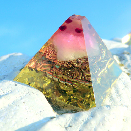 Pyramida - Růženín granát / pro Lásku — foto 5