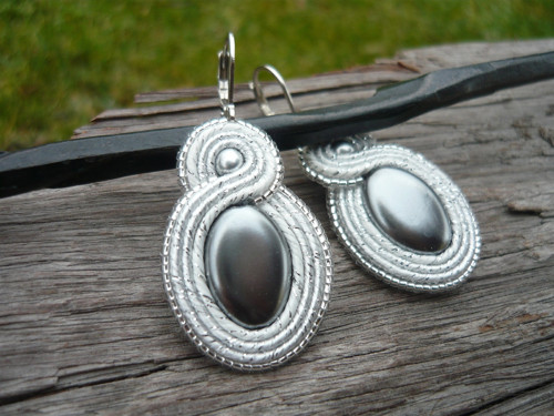 Soutache náušnice Silver Pearl — foto 3