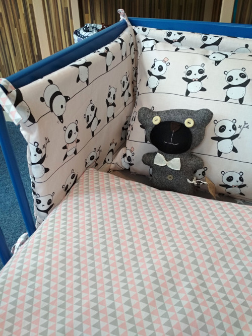 Dětské povlečení pandy a trojúhelníčky — foto 2