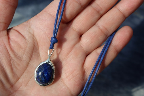 AMULET LAPISOVÝ - cínovaný přívěsek — foto 2