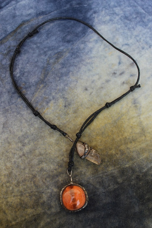 OHNIVÝ AMULET - originální cínovaný šperk — foto 5