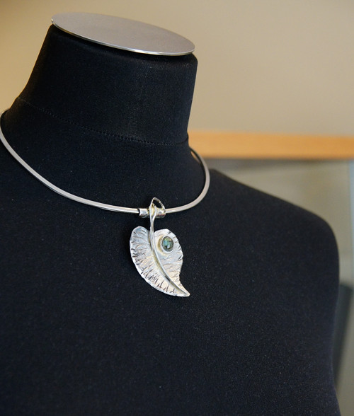 Nerezový náhrdelník ..." Silver leaf " — foto 2