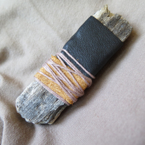Brož driftwood - kabátová — foto 2