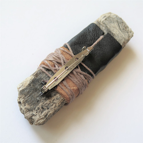 Brož driftwood - kabátová — foto 3