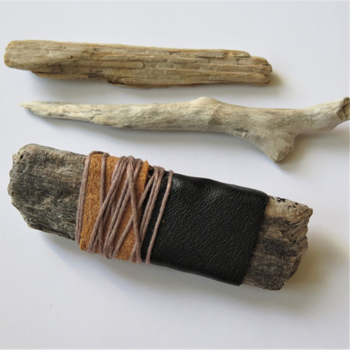 Brož driftwood - kabátová — foto 4