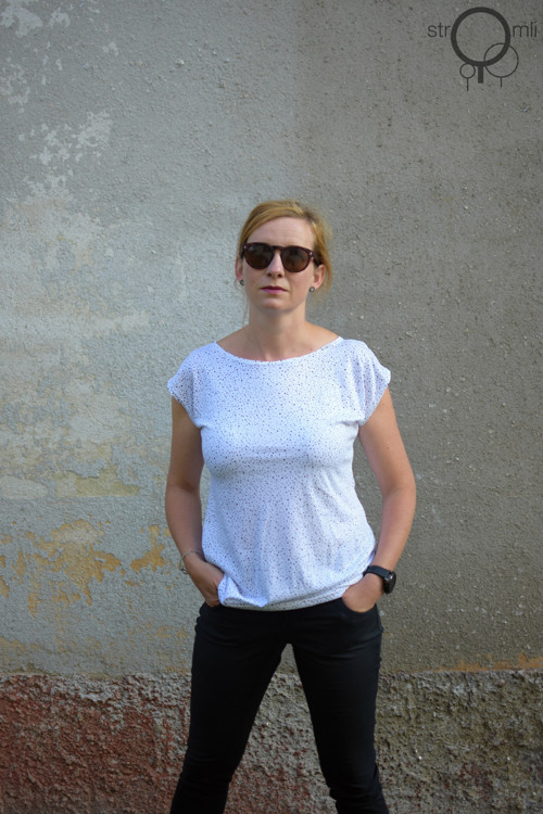 Bílé s tečkama, vel. XS — foto 5