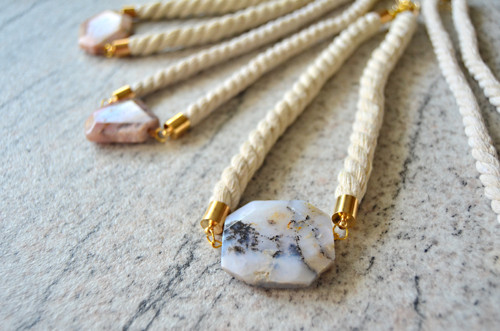Náhrdelník Simple Gold Fleck Opal — foto 2