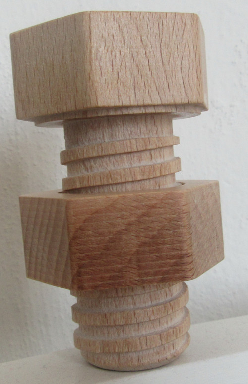 Dřevěný šroub a matka — foto 2