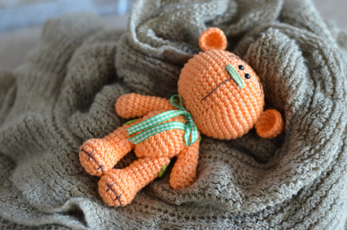 Háčkovaný mini medvídek — foto 4