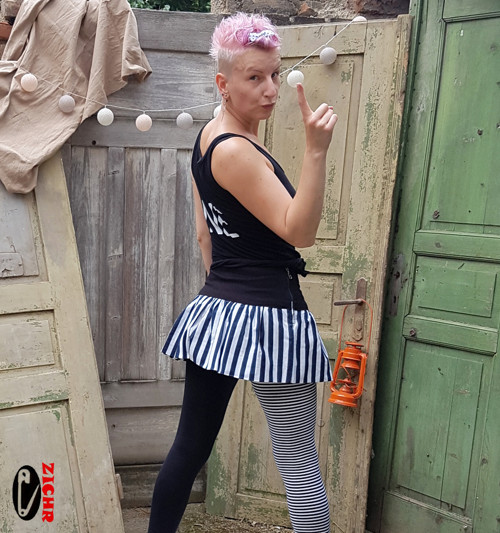 Sukně pruhovaná se smrtihlavy — foto 4