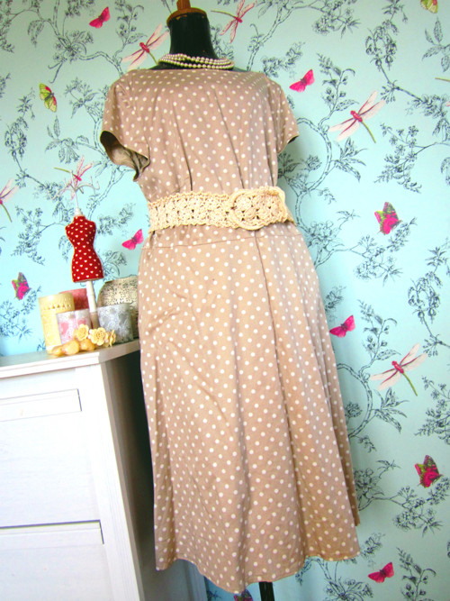 Šaty cream&dots,,VĚTŠÍ — foto 2