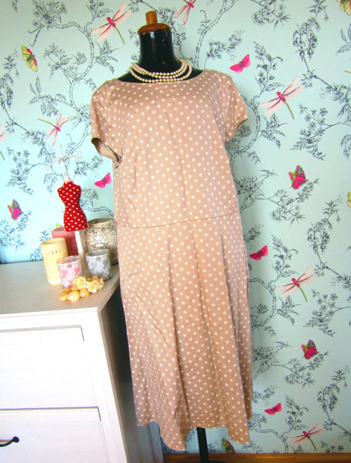 Šaty cream&dots,,VĚTŠÍ — foto 4